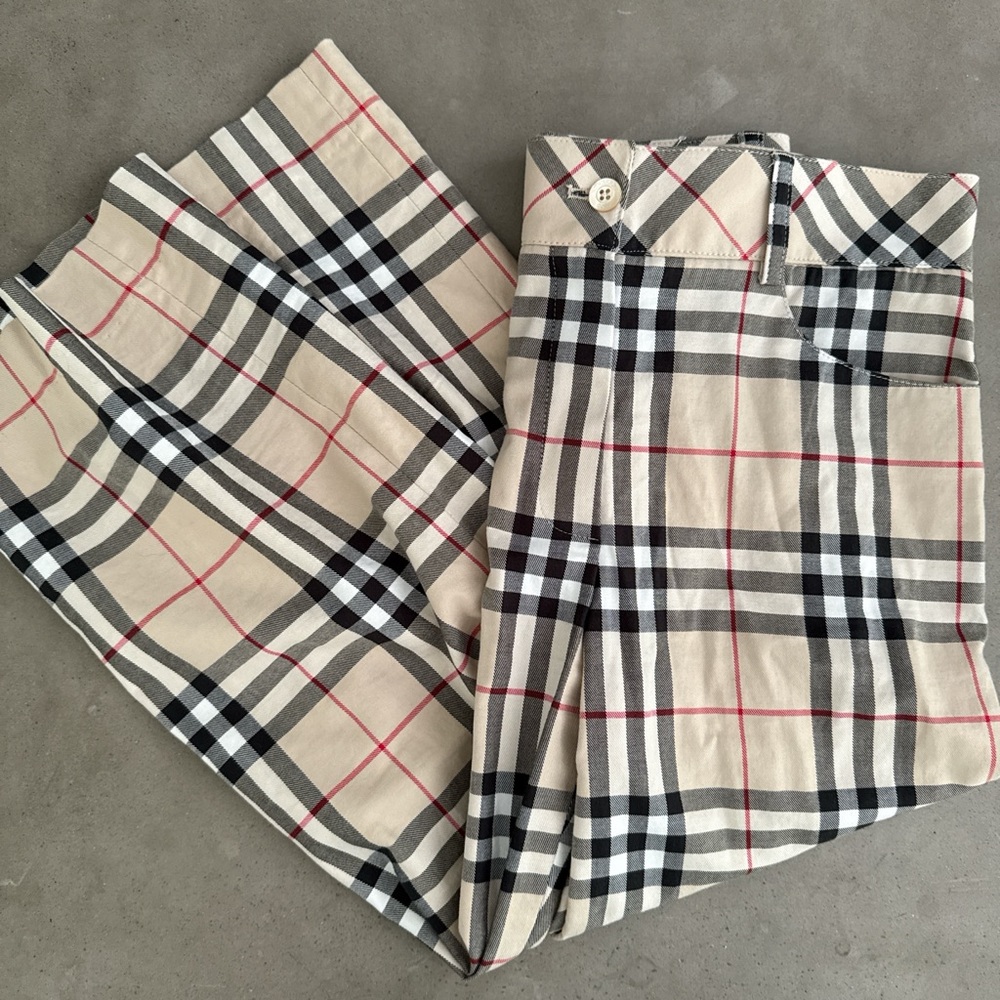 Burberry Checkered Capris - Beige, Black, Red